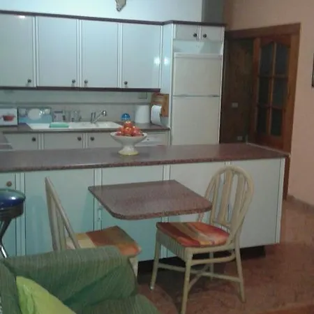 Apartamento Pancho 科斯塔卡莱塔